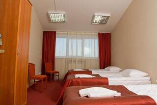 Гостиница Гранд Отель Шуя Шуя Односпальная кровать в общем номере с 5-ю кроватями-5