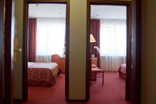 Гостиница Гранд Отель Шуя Шуя Семейный номер (для 2 взрослых и 2 детей)-2